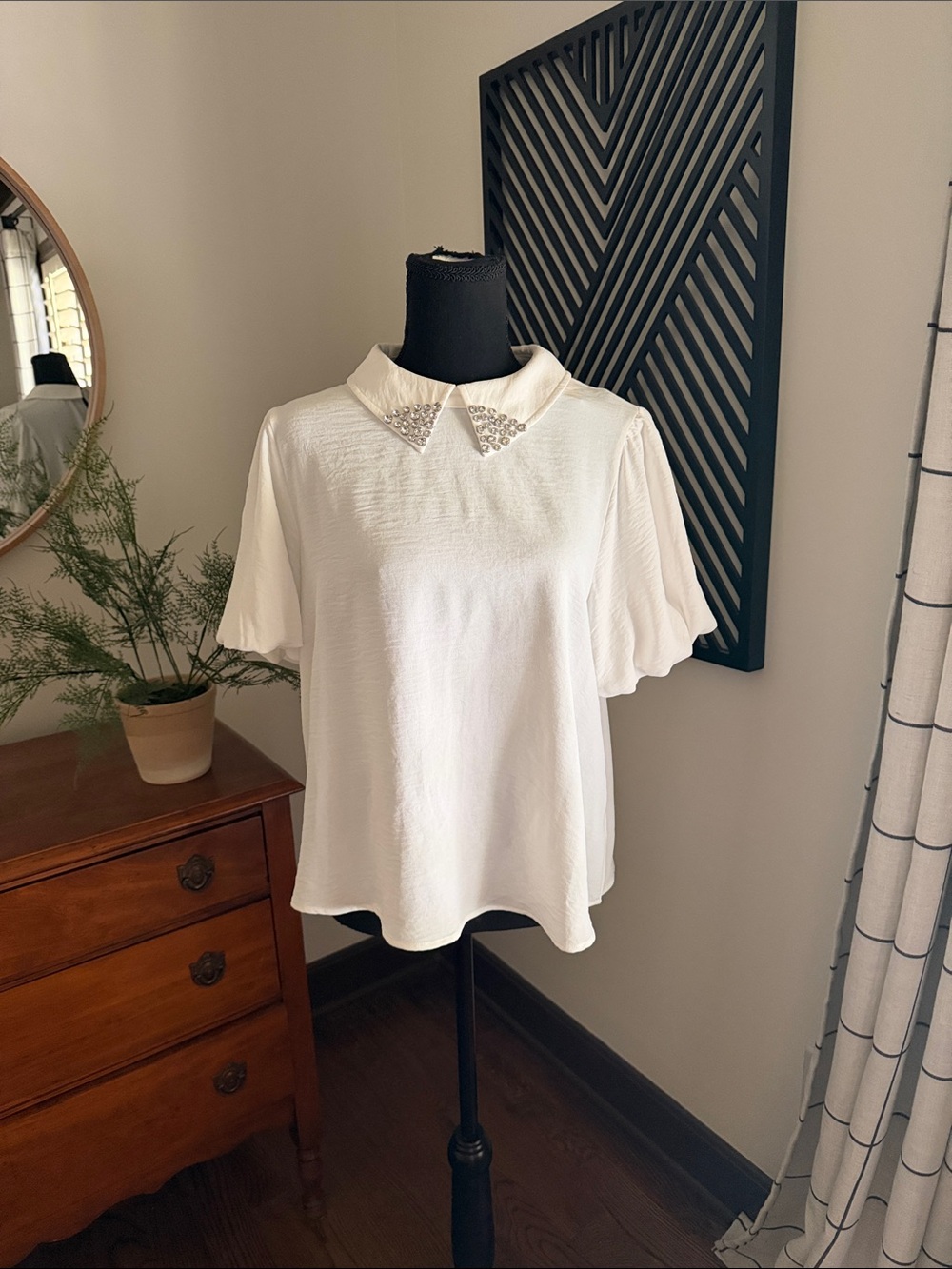 JODIFL White Jeweled Collar Short Sleeve Blouse large